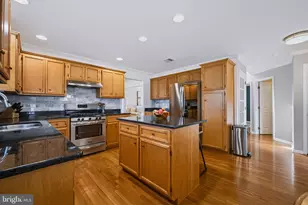 105 Mill Race Dr, Easton, PA 18045 - Photo 13