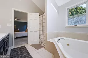 105 Mill Race Dr, Easton, PA 18045 - Photo 23