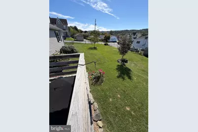646 S Lehigh Gap Street, Walnutport, PA 18088 - Photo 3