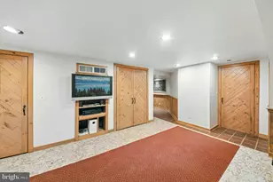 2100 Dakota Dr, Easton, PA 18045 - Photo 39