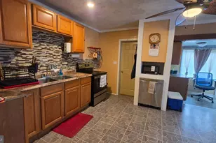 141 N 4th St, Bangor, PA 18013 - Photo 9