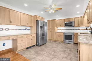988 N Hoch Rd, Danielsville, PA 18038 - Photo 5