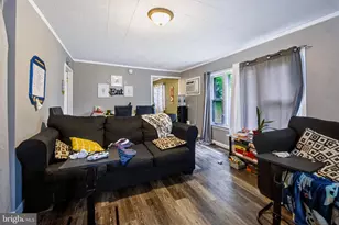 2242 Edgewood Ave, Easton, PA 18045 - Photo 9