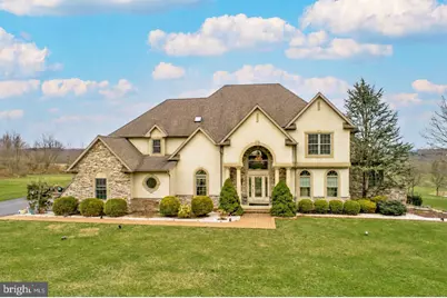 272 S Egg Road, Bath, PA 18014 - Photo 1