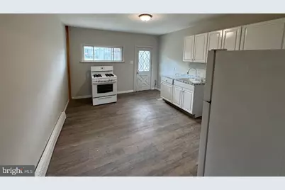 6 S Spruce Street, Mount Carmel, PA 17851 - Photo 1