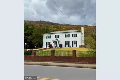 127 E Sunbury Street, Shamokin, PA 17872 - Photo 1