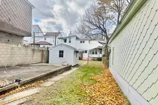 329 S Maple St, Mount Carmel, PA 17851 - Photo 9