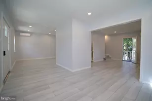 903 W Spruce St, Coal Township, PA 17866 - Photo 11