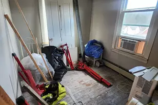 809 W Mulberry St, Coal Twp, PA 17866 - Photo 23