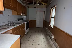 28 N Rock St, Shamokin, PA 17872 - Photo 5