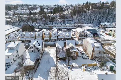 1039 W Arch Street, Coal Township, PA 17866 - Photo 3