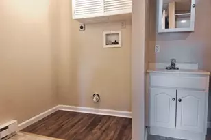 1227 Pulaski Ave, Coal Township, PA 17866 - Photo 9