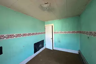 123 W Montgomery St, Shamokin, PA 17872 - Photo 11