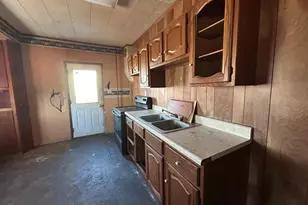 123 W Montgomery St, Shamokin, PA 17872 - Photo 9