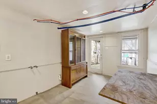 1143 W Pine St, Coal Township, PA 17866 - Photo 15