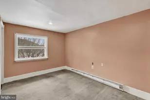 1143 W Pine St, Coal Township, PA 17866 - Photo 9