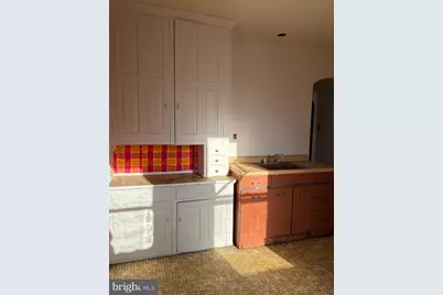 8 N Locust Street, Coal Township, PA 17866 - Photo 7