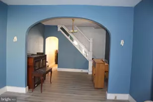 8 N Locust St, Coal Township, PA 17866 - Photo 5