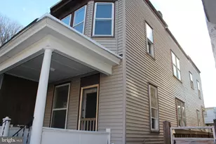 8 N Locust St, Coal Township, PA 17866 - Photo 3