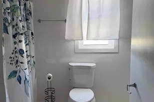 133 N Locust St, Mount Carmel, PA 17851 - Photo 3