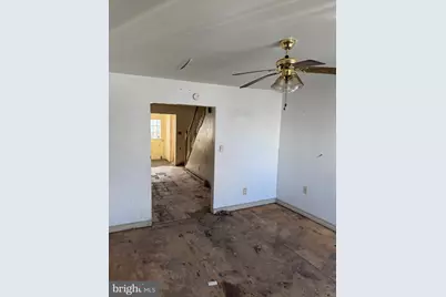 323 S Grape Street, Mt Carmel, PA 17851 - Photo 3