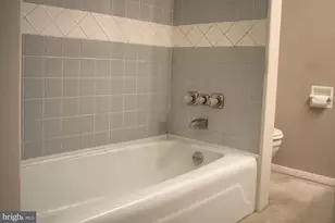 143 S Maple St, Mount Carmel, PA 17851 - Photo 9