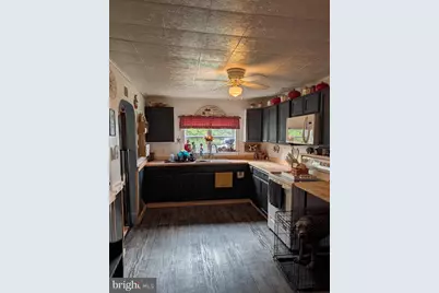 331 E 3rd Street, Mount Carmel, PA 17851 - Photo 9