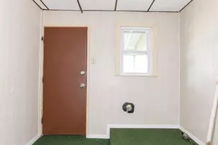 23 N 6th St, Shamokin, PA 17872 - Photo 7