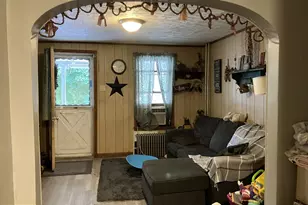 916 W Wood St, Coal Township, PA 17866 - Photo 5