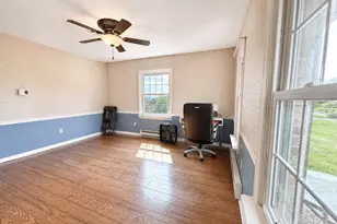 946 Skyview Dr, Milton, PA 17847 - Photo 11