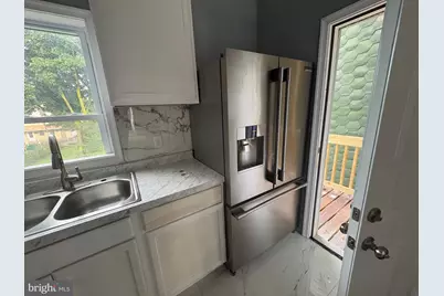 21 S Locust Street, Mount Carmel, PA 17851 - Photo 5