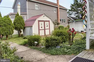 1220 W State St, Coal Township, PA 17866 - Photo 5