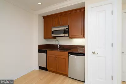 1701 Locust Street #1417, Philadelphia, PA 19103 - Photo 3