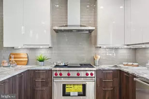 2006 Renaissance Walk, Philadelphia, PA 19145 - Photo 3