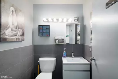 2337 S 13th Street, Philadelphia, PA 19148 - Photo 11