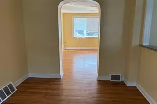 1127 E Cheltenham Ave, Philadelphia, PA 19124 - Photo 5