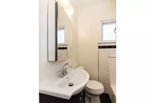 2206 Winton St, Philadelphia, PA 19145 - Photo 9