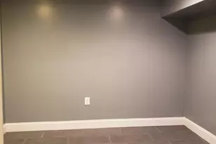 2050 E Cambria St, Philadelphia, PA 19134 - Photo 9