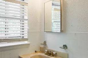 2738 Maxwell St, Philadelphia, PA 19136 - Photo 15