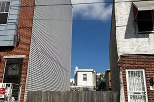 639 Cantrell St, Philadelphia, PA 19148 - Photo 1