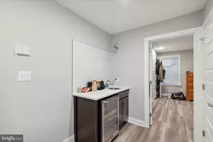 1419 Poplar St, Philadelphia, PA 19130 - Photo 15