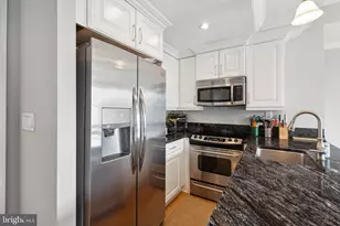 1701 Locust St, Philadelphia, PA 19103 - Photo 11