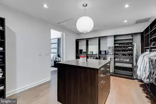 10532 S 12th St, Philadelphia, PA 19107 - Photo 25