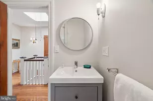 2212 St James Pl, Philadelphia, PA 19103 - Photo 51