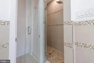 629 S 13th St, Philadelphia, PA 19147 - Photo 45