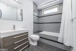 629 S 13th St, Philadelphia, PA 19147 - Photo 31