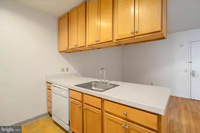 1100 Vine Street #415, Philadelphia, PA 19107 - Photo 7