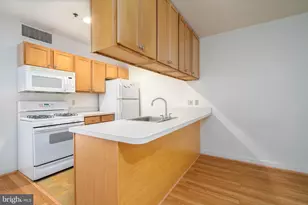 1100 Vine St, Philadelphia, PA 19107 - Photo 5