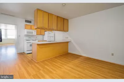 1100 Vine Street #415, Philadelphia, PA 19107 - Photo 3