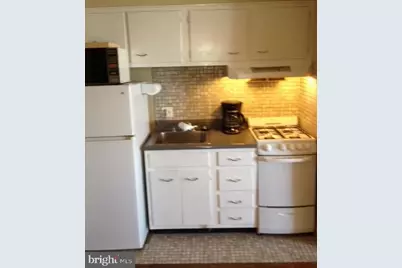 604 S Washington Square #1301, Philadelphia, PA 19106 - Photo 5